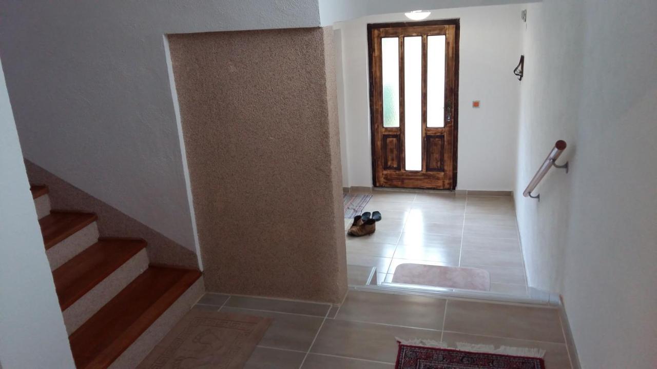 Vacation Home "Cehic" Kulen Vakuf Exteriör bild